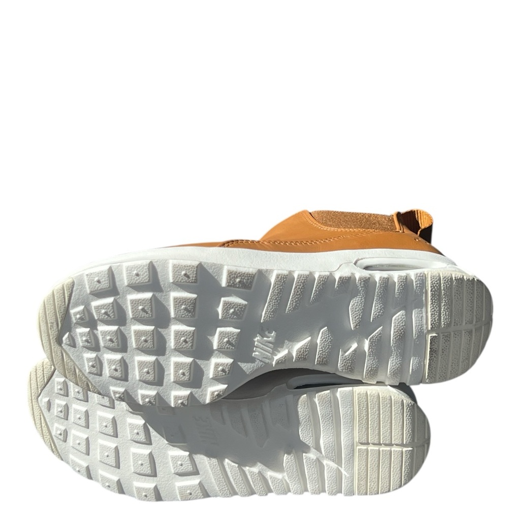 Nike Air Max Thea Mid Chelsea Women’s Sneaker Boot. - Picture 8 of 9